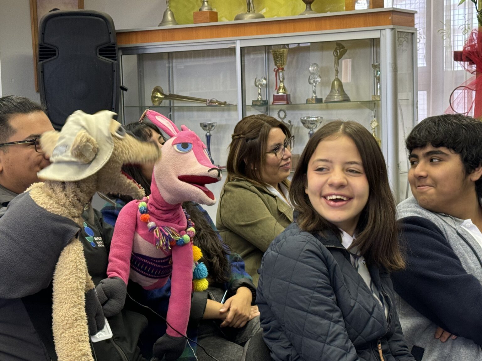 Estudiantes del Liceo José Antonio Carvajal destacaron la importancia de su Revista Iris junto a PAR Explora Atacama
